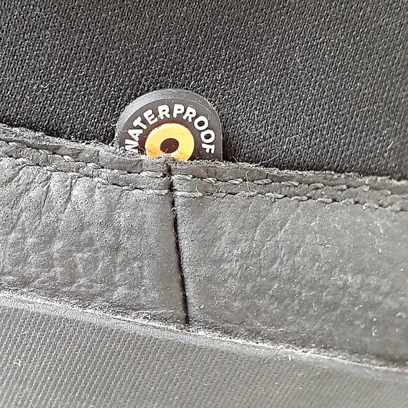 Mens Bogs Ankle Boots Black Size 9 Leather Waterproof - Picture 4 of 10